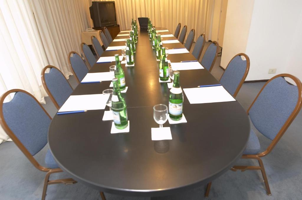 Hotel Libertador Tandil Ngoại thất bức ảnh